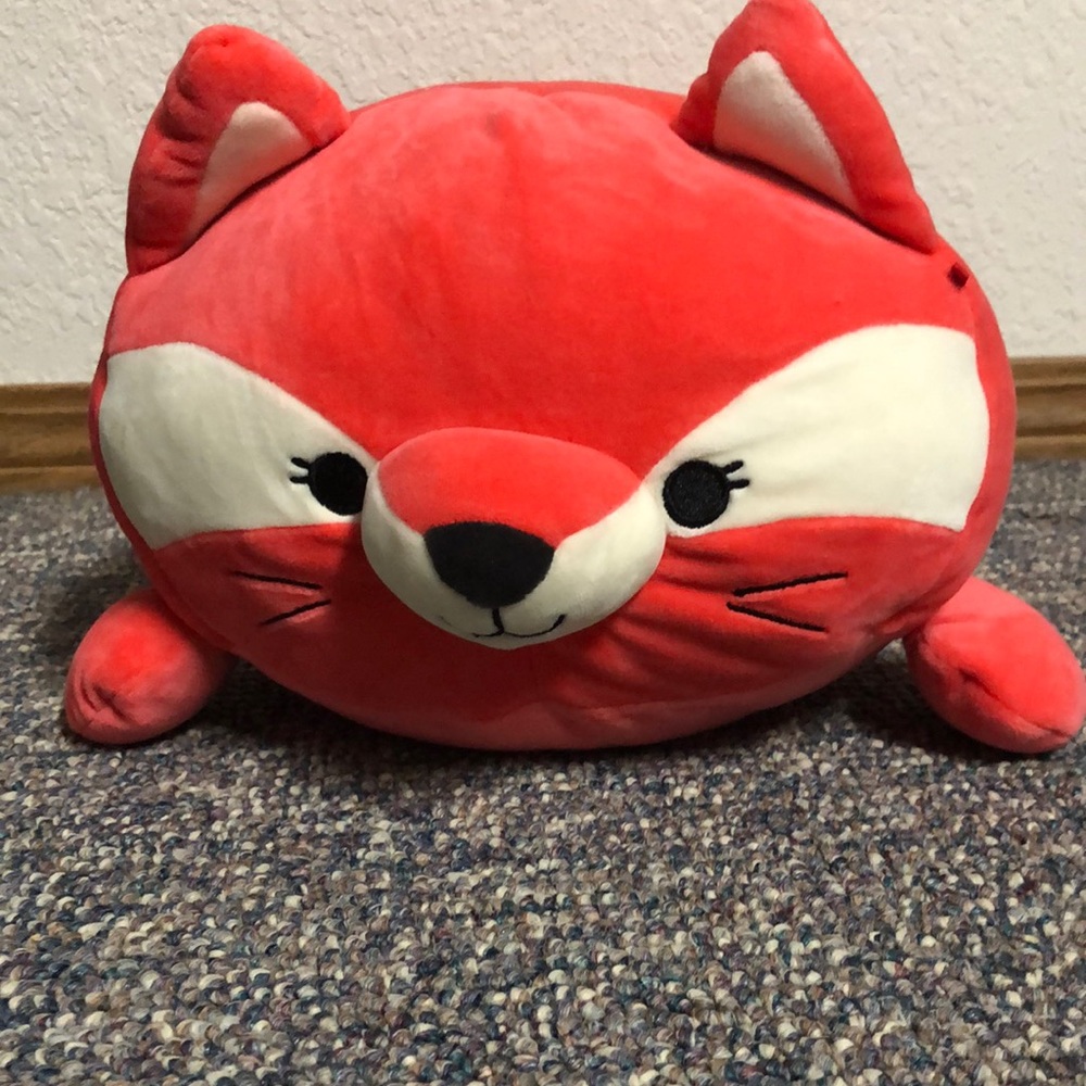 9 in Fifi Squishmallow
